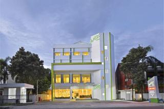 Whiz Prime Hotel Sudirman Cilacap - Cilacap - 9