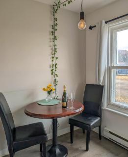 Loft 4 - Bord de l'eau Foyer Barbecue & AC - Sainte-Anne-de-Beaupré - 6