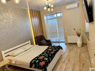 VIP apartment у центрі міста, новобудЖК Театральний,дуже простора - Riwne - 4