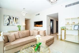 HomesGetaway-Lovely 3BR+Maids Room in Downtown Views - Dubai - 4