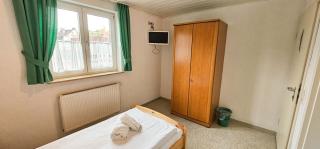 Pension Goldene Mitte - Groß-Zimmern - 0