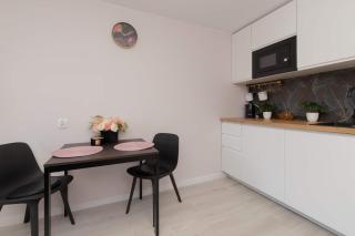 Stylowe Studio w Łebie z Parkingiem by Noclegi Renters - Łeba - 9