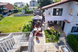 Guesthouse VillaIstra - Premantura - 0