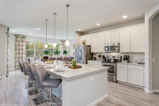 Spacious Home w Private PoolSpa Sleeps 21 - 3