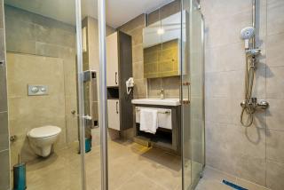 Laristone Suite Spa Hotel - Aksu - 4