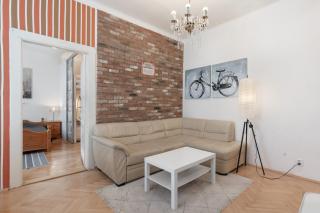 Cozy 2 Bedroom Flat in Prague - Praga - 9