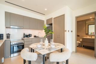 Luxurious 1-Bedroom Residence in Grande, Downtown - 1