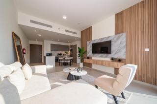 Luxurious 1-Bedroom Residence in Grande, Downtown - 8