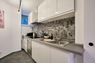 Urban Base Apartment for 8 in Berlin Mitte - Berlim - 2