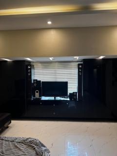 Luxurious One Bed SeaView Apartment - Karachi - 5