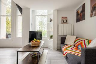 Summer Studio with Terrace by Hyde Park - 9