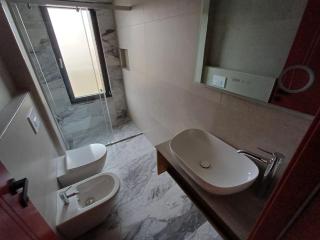 Ermes Luxury Hotel - Durazzo - 1