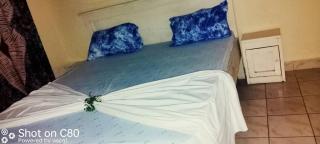 Cutting Edge Guest House - - 6