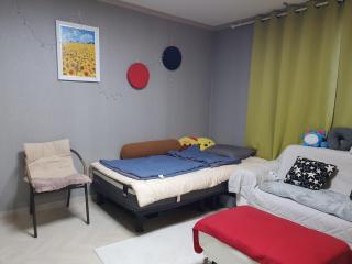 Rest place with beautiful flowers - 8