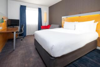 Holiday Inn Express Bedford by IHG - 4