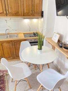 Studio Astir - - 9
