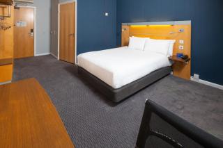 Holiday Inn Express Bedford by IHG - 2