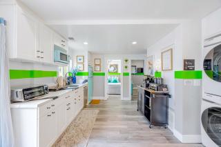 F - 2 NoHo Homes in 1 by Universal - Sleeps 20 - Free Parking - Games - Patios - FIFA SoFi World Cup - 1