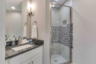 5 min to Broadway+Walkable+Private Rooftop - Nashville - 1