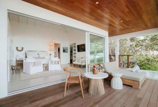 Long Bay Beach Resort - 8