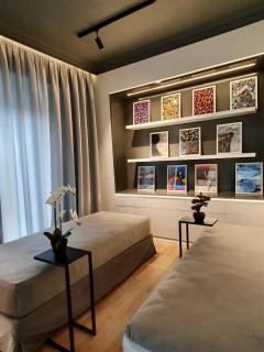 Art Gallery Apartment - 2