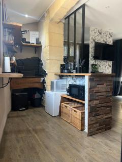 Logement entier, Studio L&M, plein centre ville de Sarlat, avec parking privé et à 5min de la cité médiévale - 2