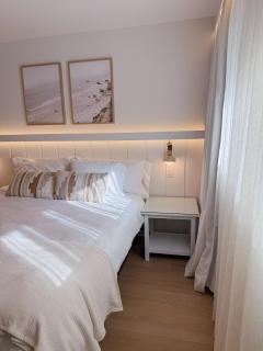 Fully Renovated Beachfront Surf House Oceanside - Oceanside - 2