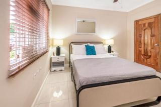 Fairview Near AC Hotel Kingston - FIWI - Kingston - 3