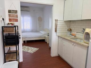 על הנחל בקיבוץ - 4