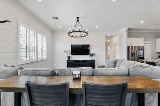 Goodyear Getaway W Hot Tub and 6 min from Ball Park! - Goodyear - 3