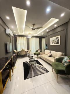 1BDR with Breathtaking Lahore Skyline Views - Lahore - 8