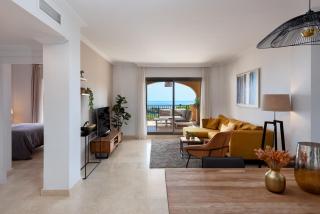 2-BR Middle Floor Apartment with Sea Views - Estepona - 0