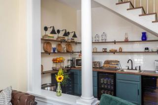 The Legacy Suites Collection Full Property Rental - Luray - 5