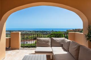 2-BR Middle Floor Apartment with Sea Views - Estepona - 7