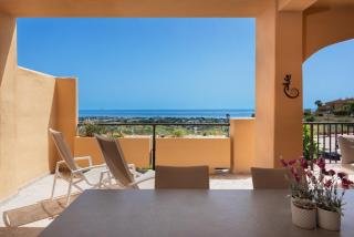 2-BR Middle Floor Apartment with Sea Views - Estepona - 5