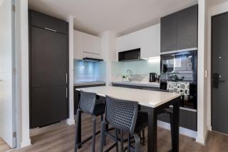 Explore Providencia from Our Sleek 2BR - Santiago - 7