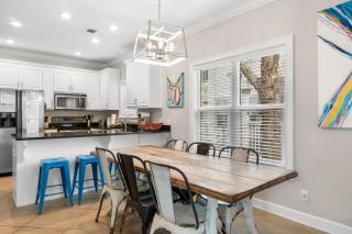 30A Home Near Beach and Gulf Place with 4 Bikes, Sleeps 11 - 3