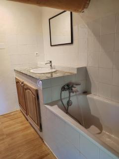 Propriété au calme en pleine nature avec jacuzzi - Viens - 9