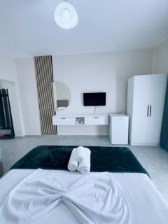 Molla Hotel Restorant - 1