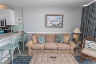 ROYAL GARDEN RESORT 705 condo - Myrtle Beach - 2