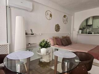 Harbor Studio Apartment in Fuengirola - Fuengirola - 5