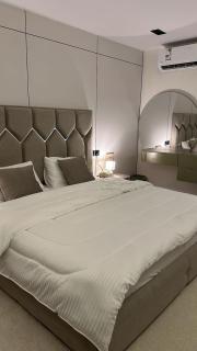 Dark Hotel Apartments - Quai - 2