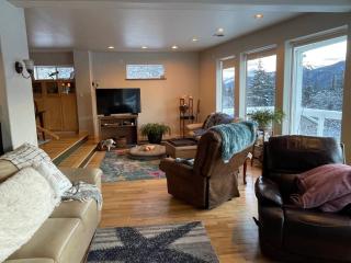 Home on the Hill at Kelli Creek - Juneau - 5