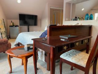 Home on the Hill at Kelli Creek - Juneau - 2