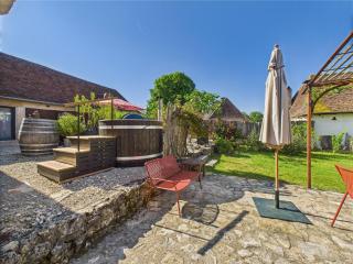 Ancienne ferme renovée pour 6 en 2 logements - Fossemagne - 9