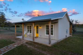 Sunflower Cottage with hot tub & VIEWS - Comfort - 6