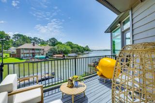 Exquisite Canal-Front Home Access to Lake Conroe! - Montgomery - 0