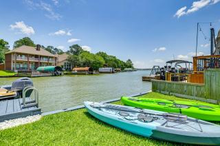 Exquisite Canal-Front Home Access to Lake Conroe! - Montgomery - 9