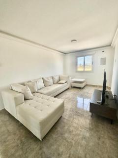 Modern Apartment with City Views - Porlamar - 4