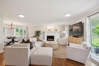 Luxury Farm House with Game room & Outdoor Retreat - Thompsons Station - 0